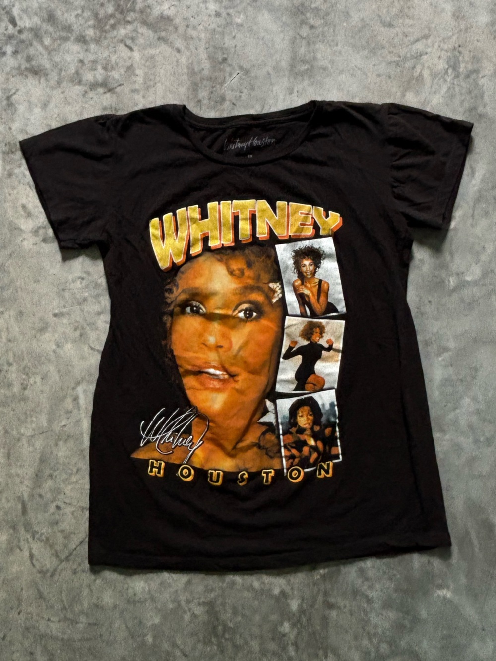 Whitney Houston Black Graphic Tee - Women's/Men's‎ Fan Shirt